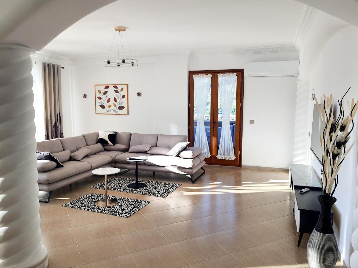 Апартаменты Magnolia Luxury Penthouse Берат Экстерьер фото